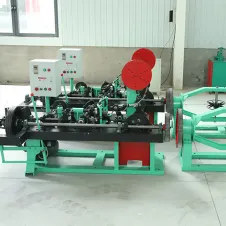 Customers come to our factory to learn about the relevant techniques of operating barbed wire mesh machine